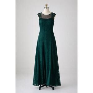 Vintage Victoria’s Secret Gold Label Emerald Green Lace Nightgown Size Large